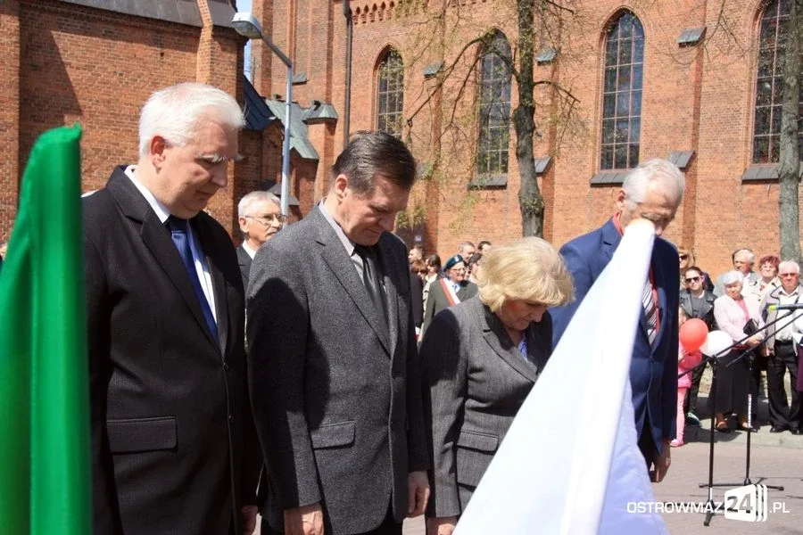 Obchody święta narodowego na placu Wolności (zdjęcia, wideo)