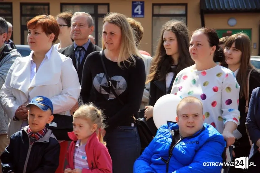 Obchody święta narodowego na placu Wolności (zdjęcia, wideo)