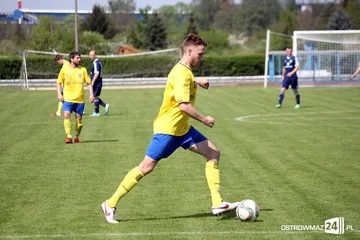 Andrzejewo wciąż liderem. Blamaż Iskry (zdjęcia, wideo)