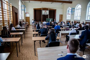 Maturzyści w zmaganiach z "królową nauk" (zdjęcia)