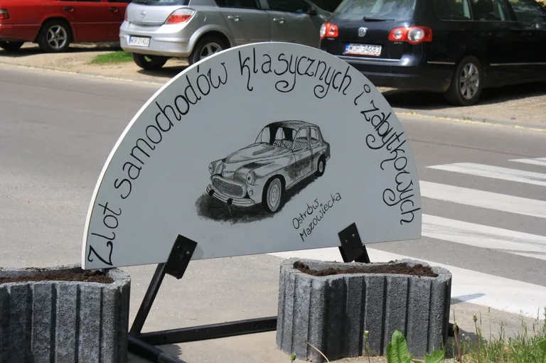 IV Zlot Samochodów Klasycznych i Zabytkowych (zdjęcia)