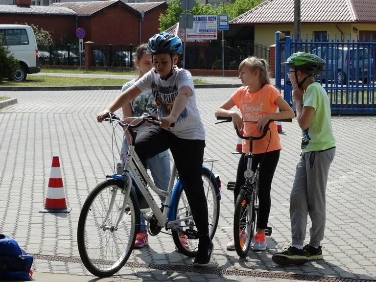 Turniej Bezpieczeństwa w Ruchu Drogowym (zdjęcia)