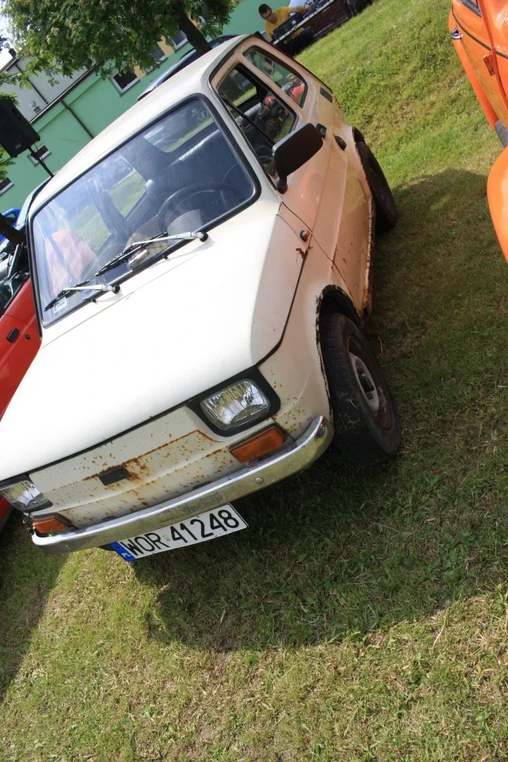IV Zlot Samochodów Klasycznych i Zabytkowych (zdjęcia)
