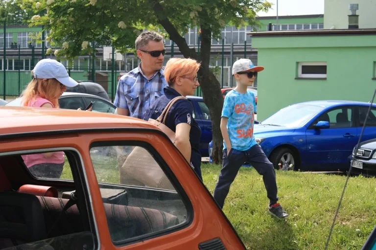 IV Zlot Samochodów Klasycznych i Zabytkowych (zdjęcia)