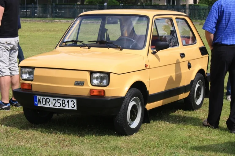 IV Zlot Samochodów Klasycznych i Zabytkowych (zdjęcia)