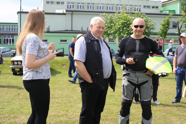 IV Zlot Samochodów Klasycznych i Zabytkowych (zdjęcia)