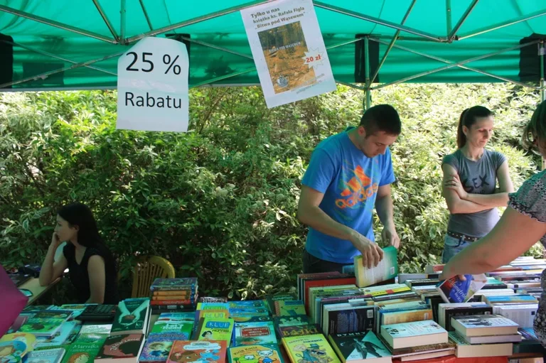 Dzień drugi pikniku z książką (zdjęcia) 