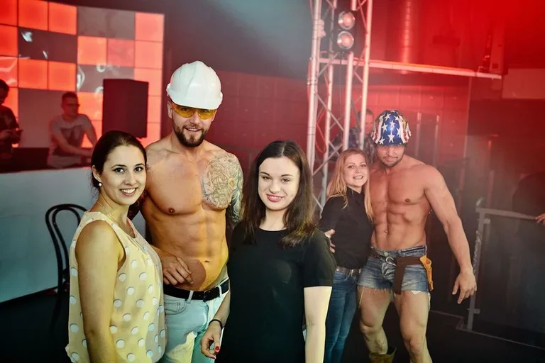 Noc (nie)grzecznych kobiet w klubie Capitol (zdjęcia)
