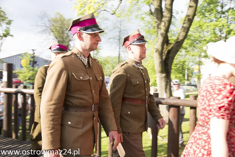Inscenizacja ślubu Pileckich w Ostrowi (zdjęcia, wideo)