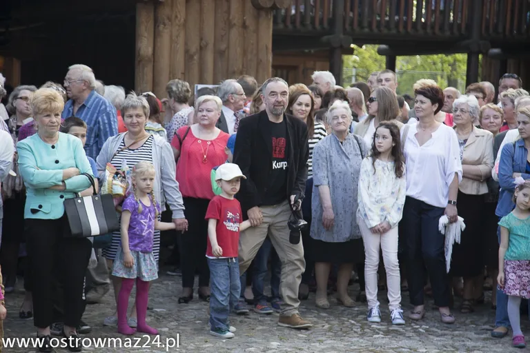 Inscenizacja ślubu Pileckich w Ostrowi (zdjęcia, wideo)