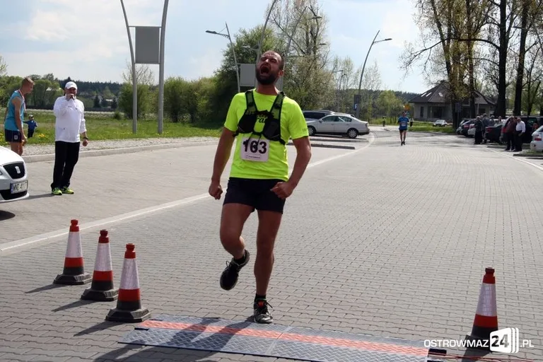 Biegnąć uczcili święto narodowe (zdjęcia)