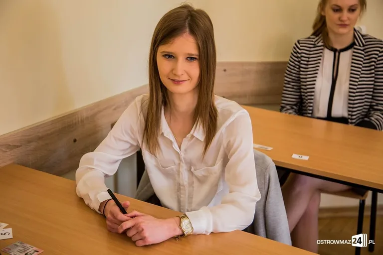 Maturzyści w zmaganiach z "królową nauk" (zdjęcia)