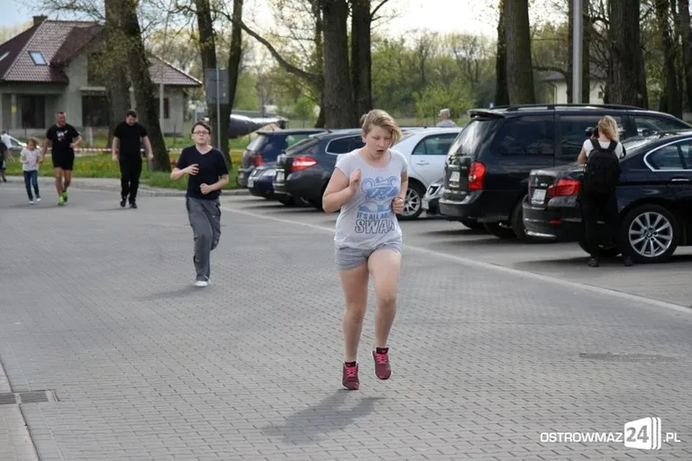 Biegnąć uczcili święto narodowe (zdjęcia)