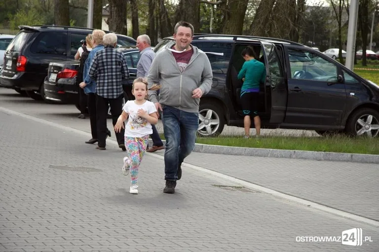 Biegnąć uczcili święto narodowe (zdjęcia)