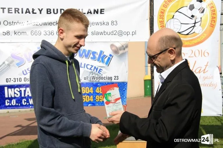 Biegnąć uczcili święto narodowe (zdjęcia)