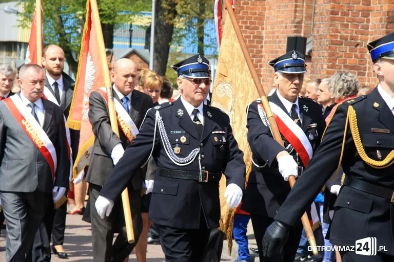 Obchody święta narodowego na placu Wolności (zdjęcia, wideo)