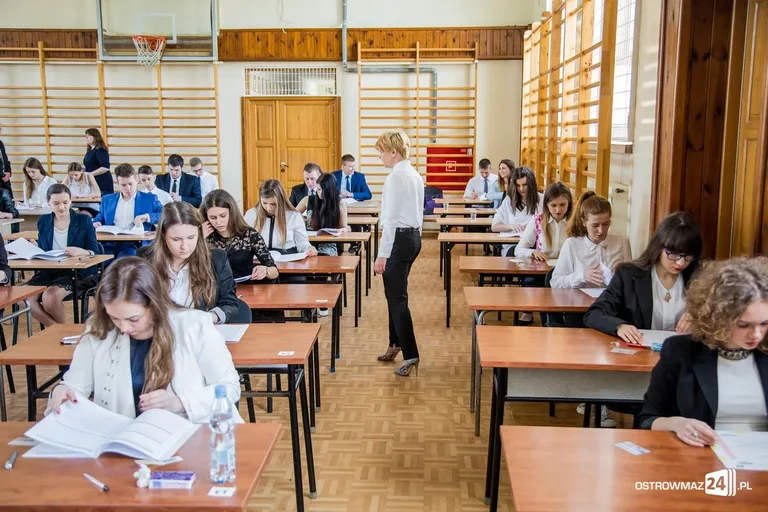 Matura rozpoczęta. Pierwszy język polski (zdjęcia)
