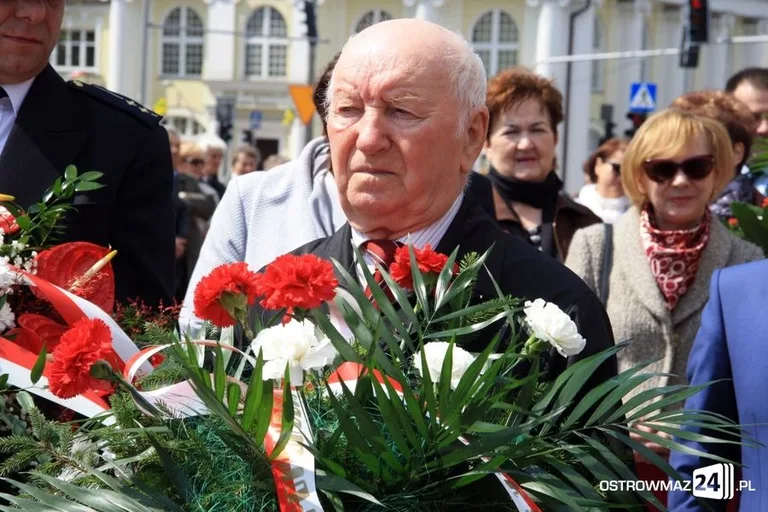 Obchody święta narodowego na placu Wolności (zdjęcia, wideo)