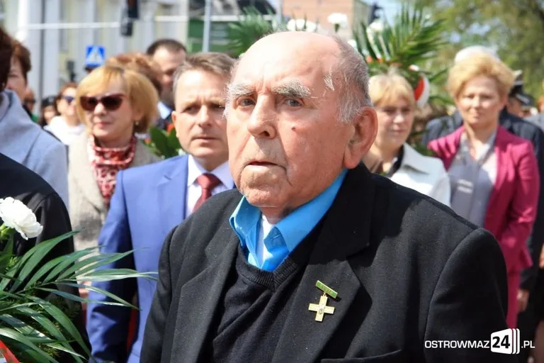 Obchody święta narodowego na placu Wolności (zdjęcia, wideo)