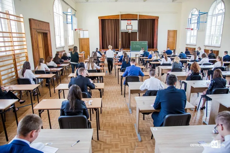 Matura rozpoczęta. Pierwszy język polski (zdjęcia)