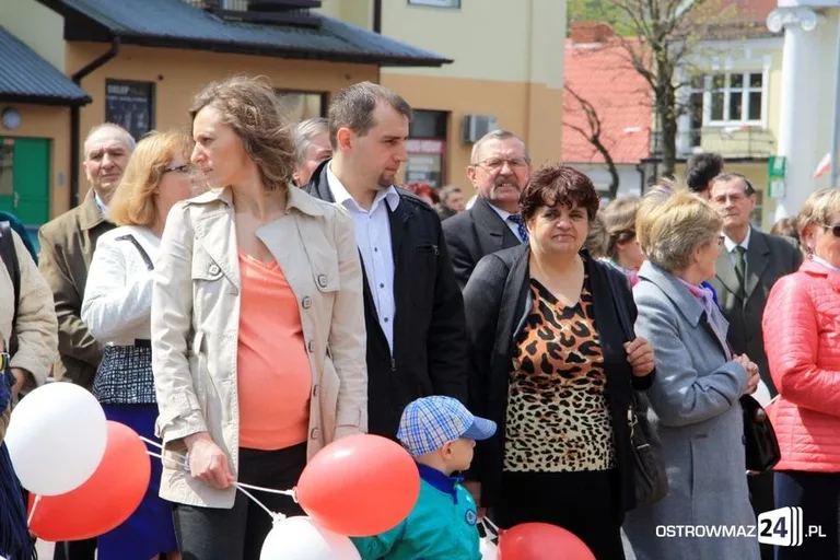 Obchody święta narodowego na placu Wolności (zdjęcia, wideo)