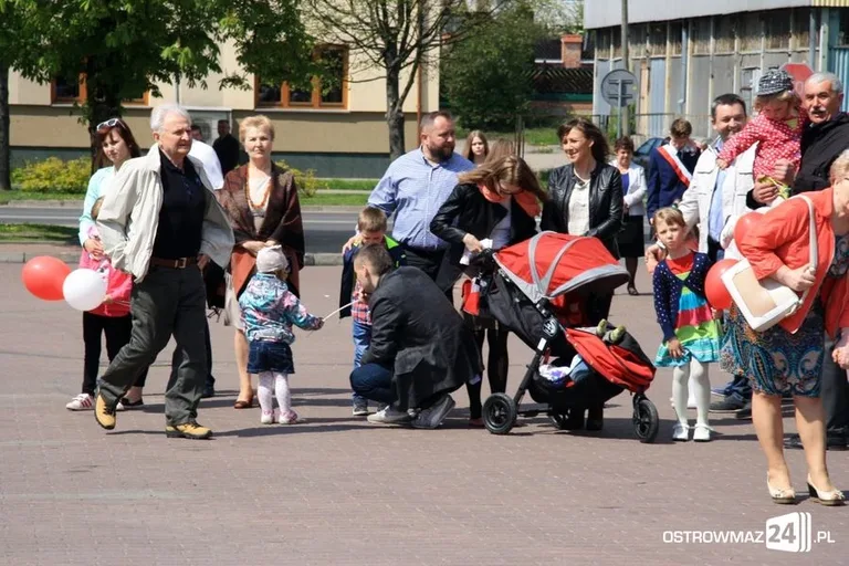 Obchody święta narodowego na placu Wolności (zdjęcia, wideo)