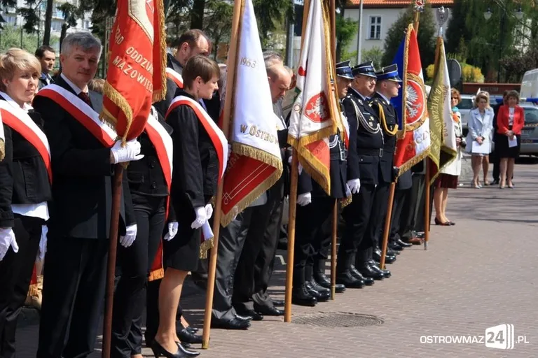 Obchody święta narodowego na placu Wolności (zdjęcia, wideo)