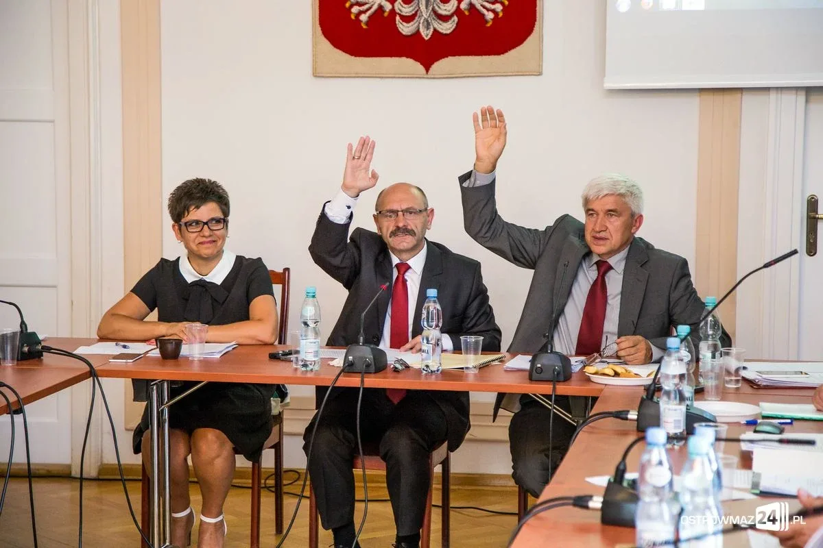 Budżet uchwalony. Burmistrz z absolutorium (zdjęcia, wideo)