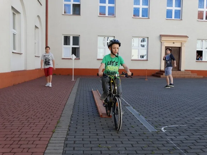 Bezpieczeństwo priorytetem podczas wakacji (zdjęcia)