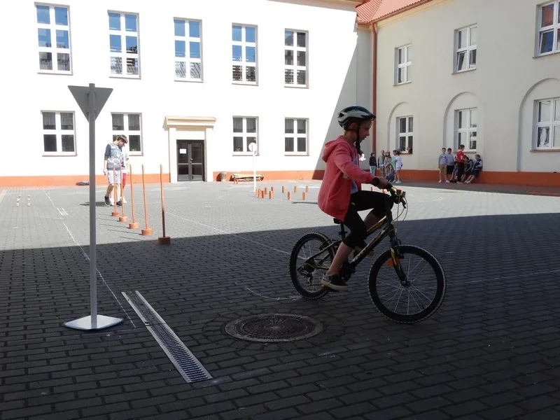 Bezpieczeństwo priorytetem podczas wakacji (zdjęcia)