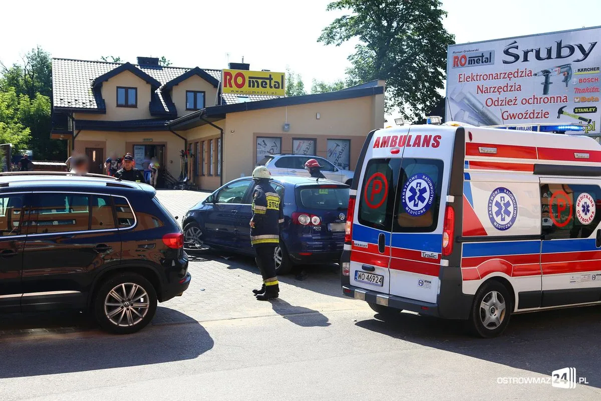 Motocyklista pod kołami golfa (zdjęcia)