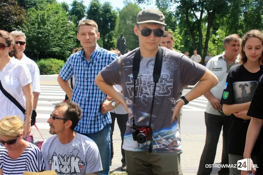 Rekonstrukcja historyczna przed ratuszem (zdjęcia, wideo)