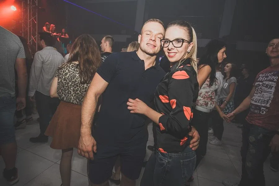 Łobuzy w sypniewskim klubie Capitol (zdjęcia, wideo)