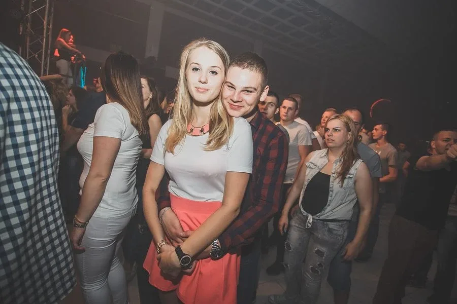 Łobuzy w sypniewskim klubie Capitol (zdjęcia, wideo)