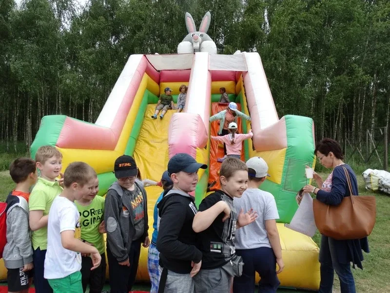 Wycieczka na "Farmę Iluzji" (zdjęcia)