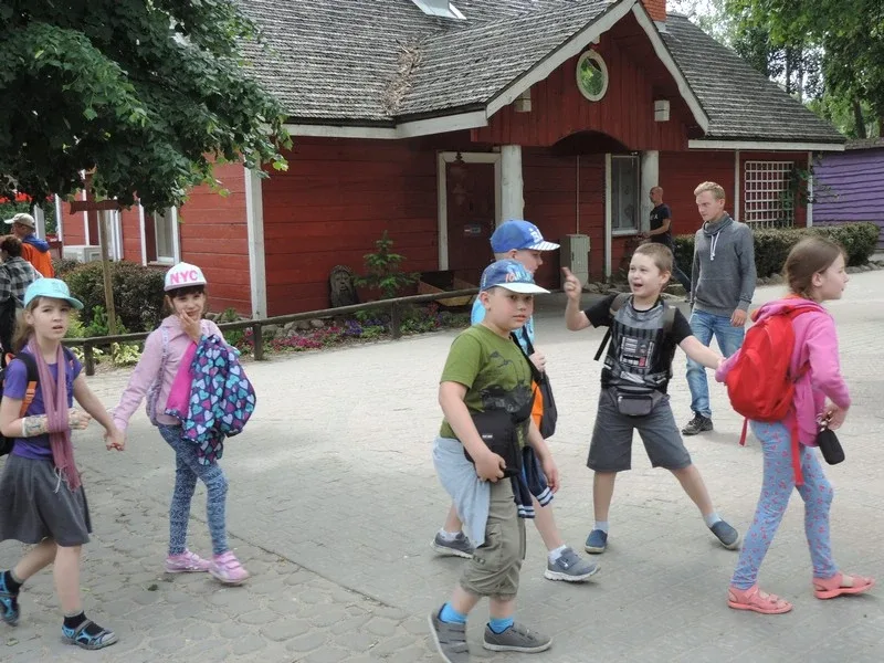 Wycieczka na "Farmę Iluzji" (zdjęcia)