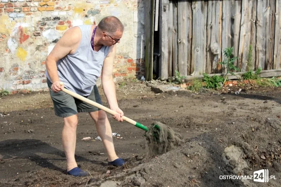 Ruszyły prace nad "Skwerkiem obfitości" (zdjęcia)