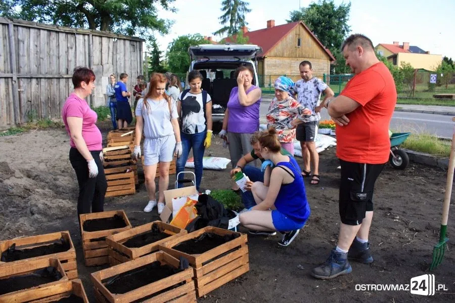 Ruszyły prace nad "Skwerkiem obfitości" (zdjęcia)