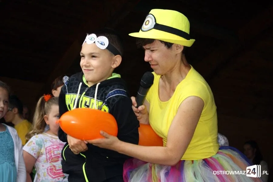 Deszczowy Dzień Dziecka w Ostrowi (zdjęcia)