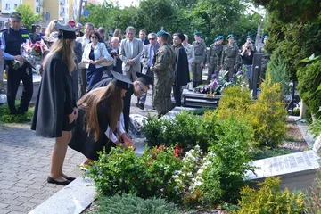 Pamięć o żołnierzach "osiemnastki" (zdjęcia)