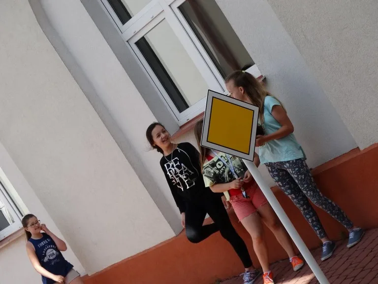 Bezpieczeństwo priorytetem podczas wakacji (zdjęcia)