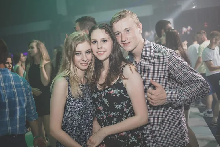 Rozpoczęcie wakacji w klubie Capitol (zdjęcia)