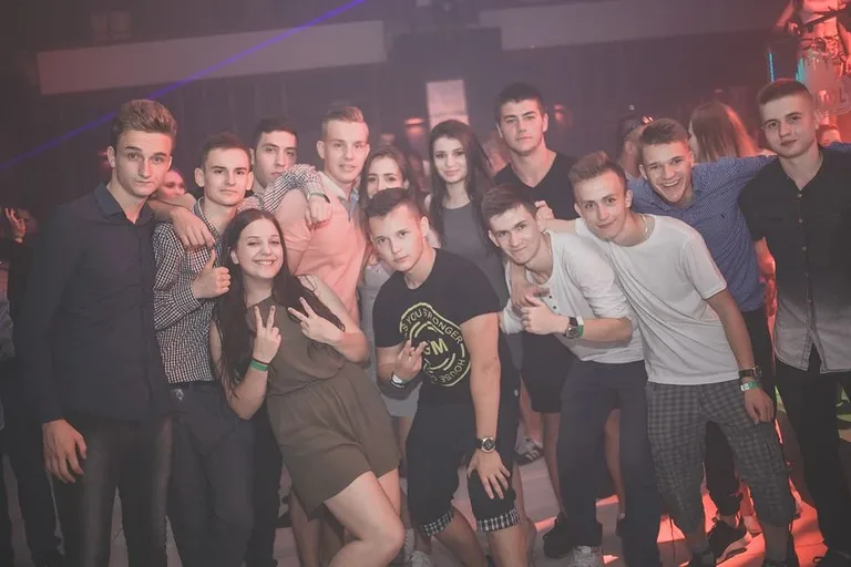 Rozpoczęcie wakacji w klubie Capitol (zdjęcia)