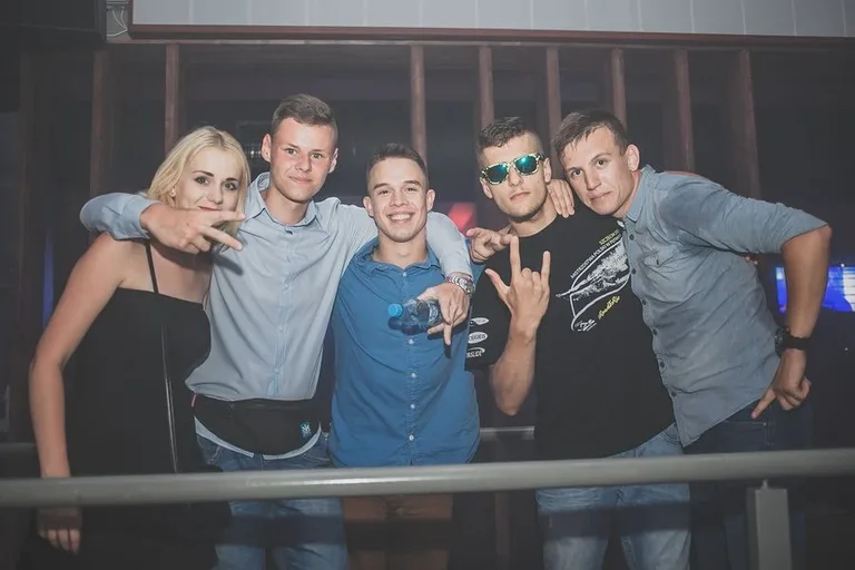 Rozpoczęcie wakacji w klubie Capitol (zdjęcia)