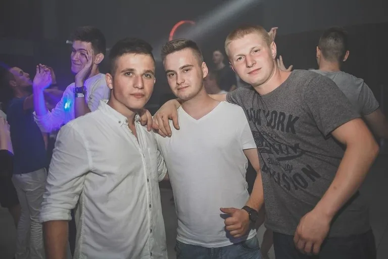 Rozpoczęcie wakacji w klubie Capitol (zdjęcia)
