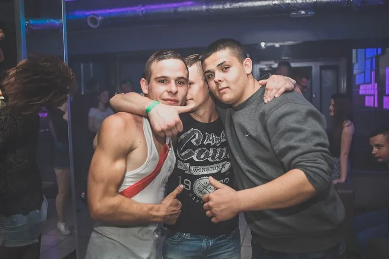 Rozpoczęcie wakacji w klubie Capitol (zdjęcia)