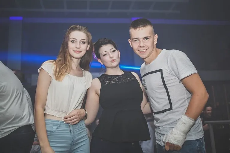 Rozpoczęcie wakacji w klubie Capitol (zdjęcia)