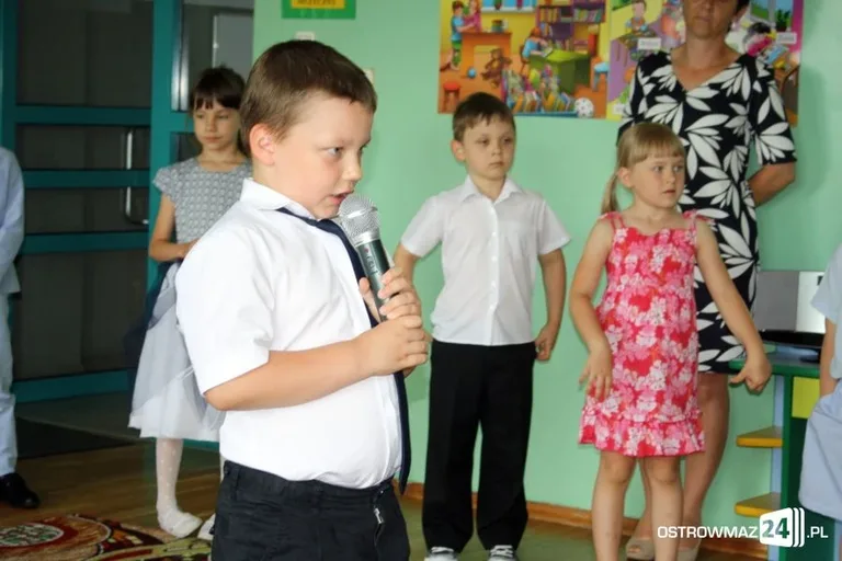 Maluchy pożegnały przedszkole (zdjęcia)