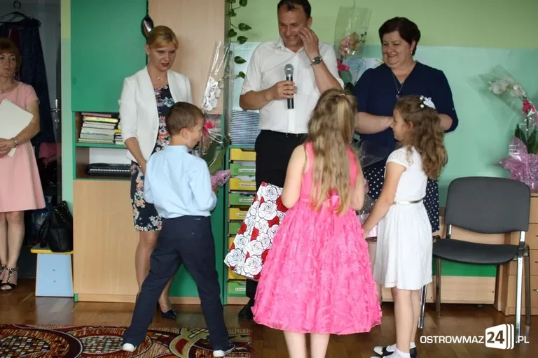 Maluchy pożegnały przedszkole (zdjęcia)