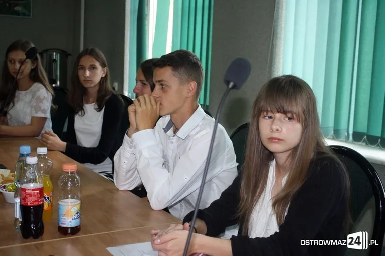 Trzecia sesja młodzieżowej rady gminy (zdjęcia)